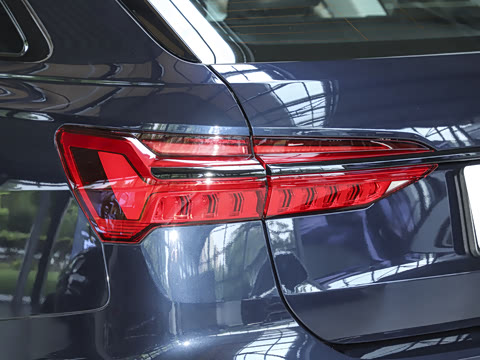 2025�� Avant 45 TFSI ��̽�ռ�