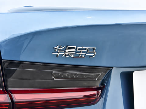 2026�� 325Li M�˶���װ