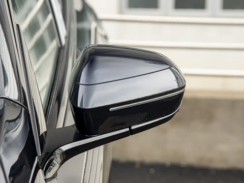 2026�� xDrive30L ������ M�˶���ҹ��װ