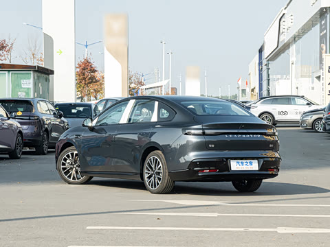 2025�� 650������