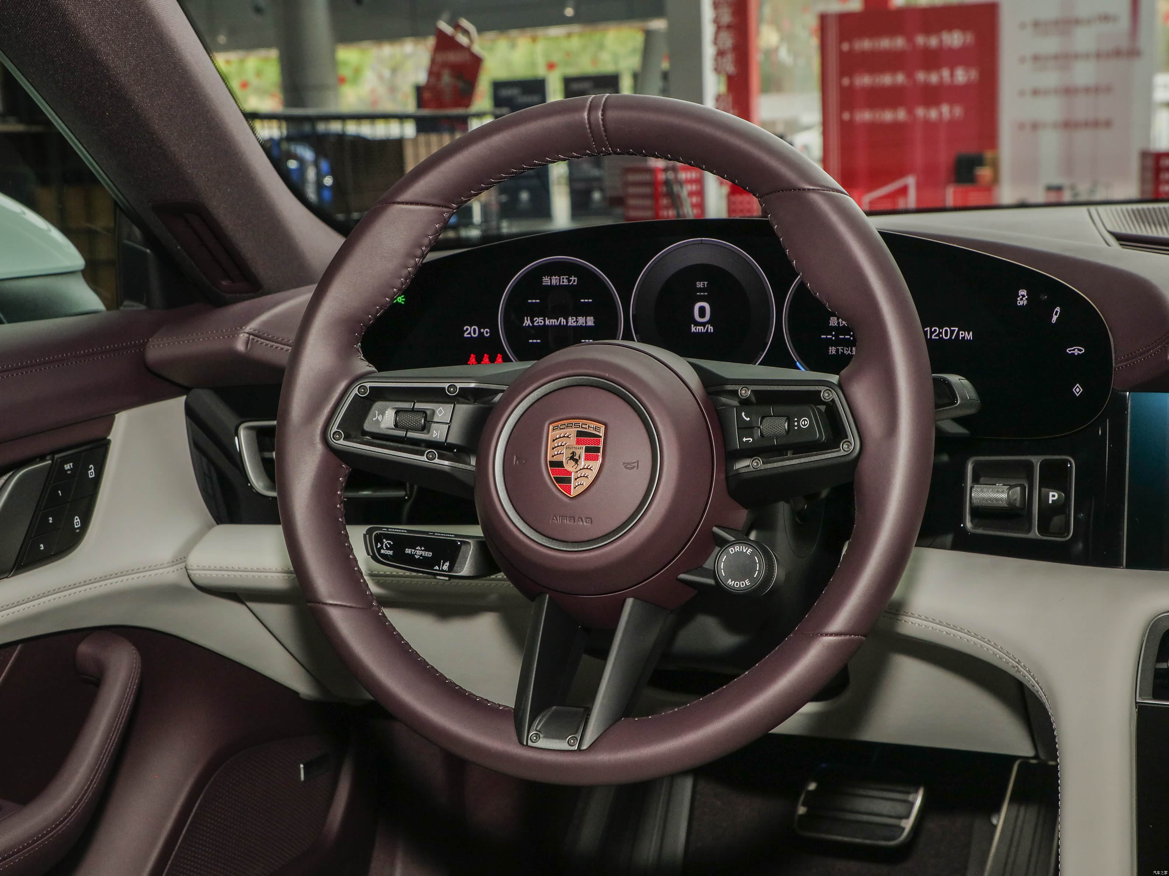 Porsche Taycan, миниатюра 18