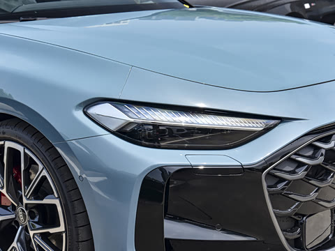 2026�� TFSI quattro 200kW �콢��