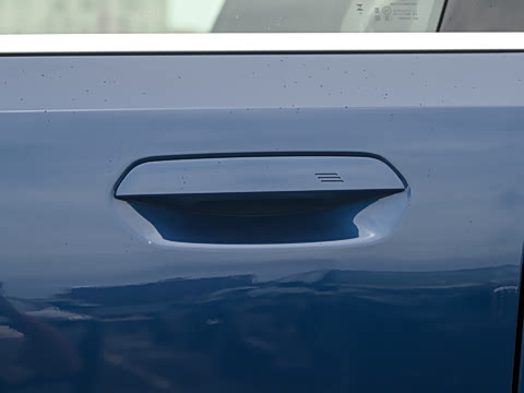 2026�� �Ŀ� 530Li ������ M�˶���װ
