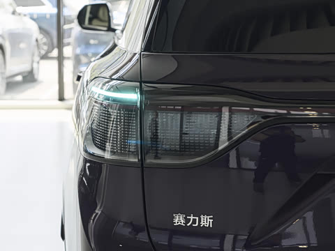 2025�� ���� Ultra�� 100kWh 4���� (192�߼����״