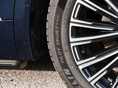 2025�� ����Ultra+