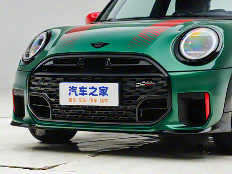 2025�� JOHN COOPER WORKS