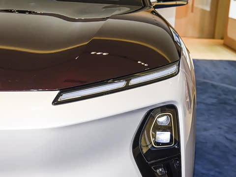 2025�� 102kWh ��ƽ���ر��