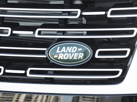 2026�� 3.0 L6 400PS AB�����