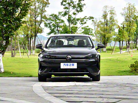 2026�� L 300TSI DSG ������