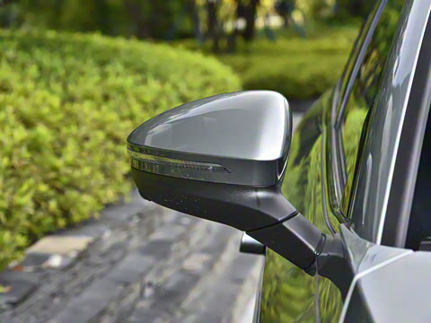 2026�� L 300TSI DSG ������