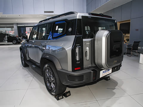 2026�� 2.0TD XWD ����