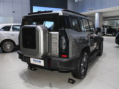 2026�� 2.0TD XWD ����