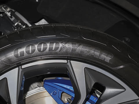 2026�� �Ŀ� xDrive 40Li M�˶���ҹ��װ