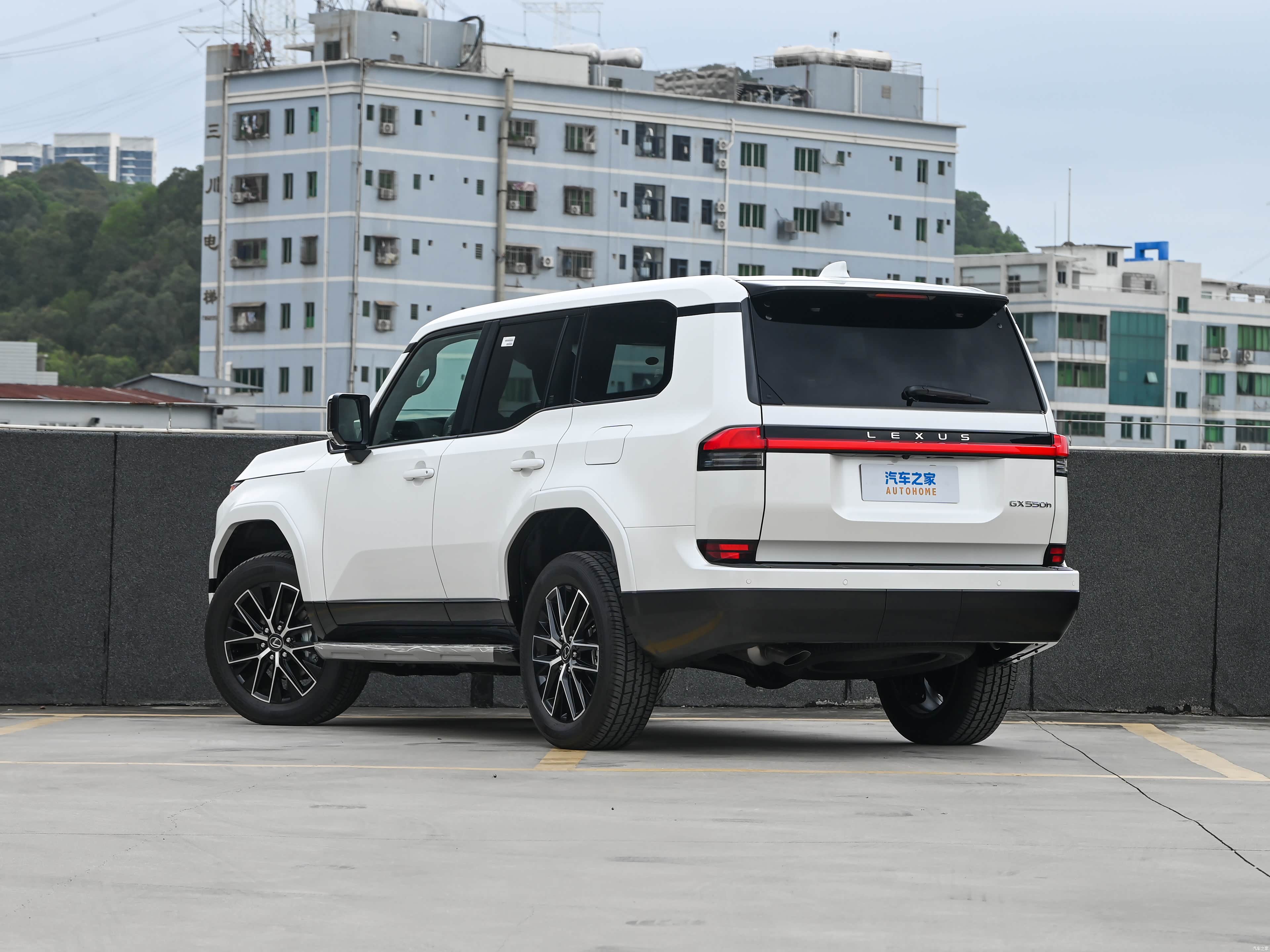 Lexus GX, миниатюра 5
