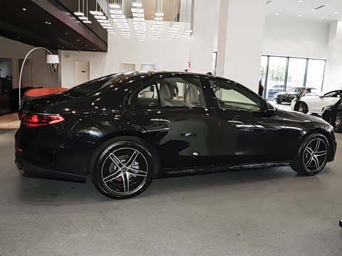 2026�� E 260 �˶���