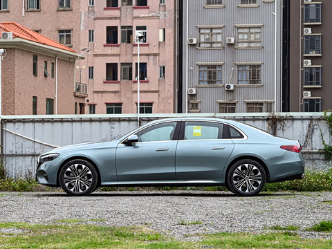 2026�� E 300 L ������