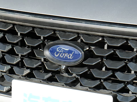 2026�� 2.0T EcoBoost  E �춯  �˶��� ST-Line