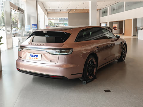 2025�� ���� Ultra�������� (896�߼����״