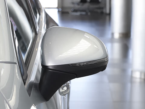 2025�� 350 e L 4MATIC ��ذ�