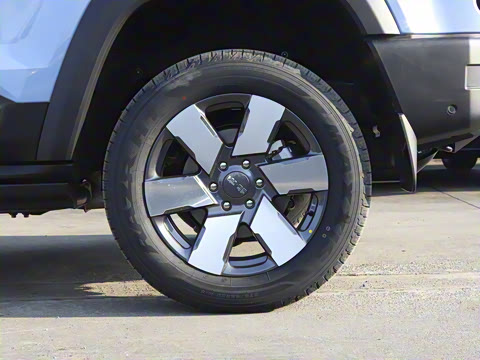 2025�� Ԫ�����а�