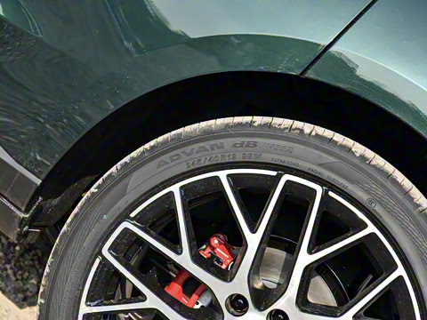 2026�� 2.0T 405 AT������