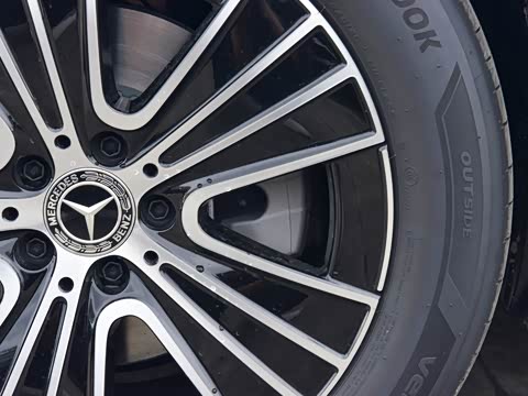 2026�� �Ŀ� E 260 L �����