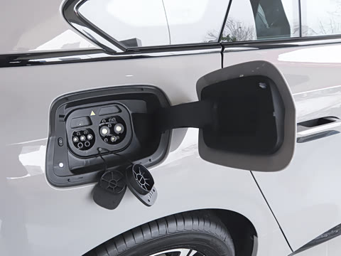 2025�� 690 ��ѡ��