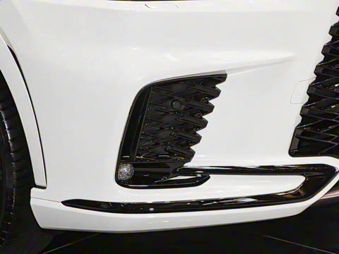 2026�� 500h ����F SPORT Performance