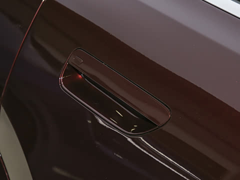 2025�� ���� Ultra�� 53.4kWh 6���� (896�߼����״