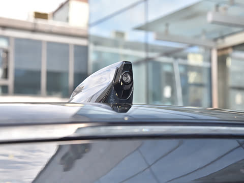 2026�� 110 3.0T P400 X-Dynamic SE