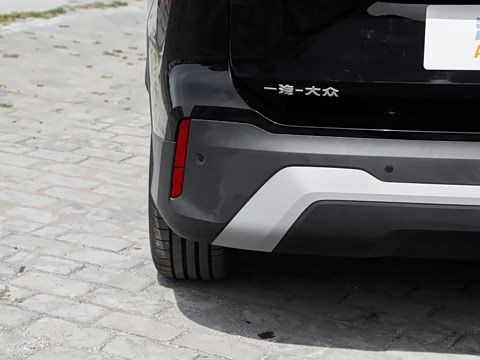 2026�� �Ŀ� ̽��L 300TSI ������Ӣ