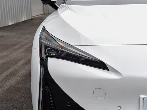 2025�� �Ŀ� 560MAX 185kW