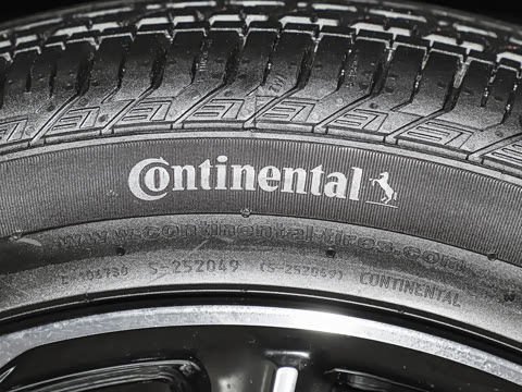 2025�� 2.0T ������ҫ��