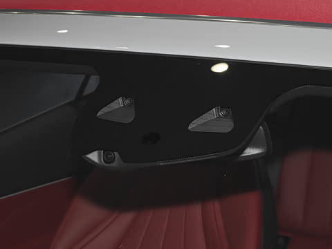 2026�� �Ŀ� CLE 300 4MATIC ������ܳ�