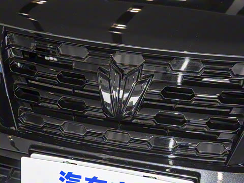 2025�� 2.0T ��������ʿ��