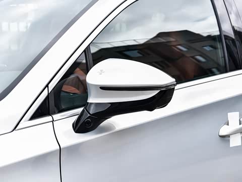 2025�� �Ǽݰ� DM-i 175KM ������