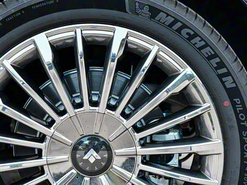 2025�� �Ŀ� 350 Max���������״��