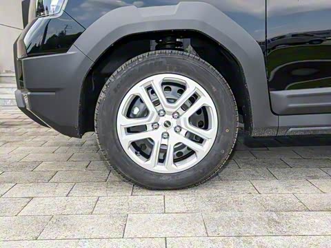 2025�� 1.5L ������