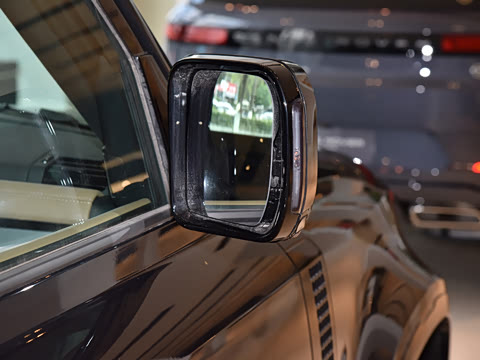 2026�� 110 3.0T P400 X-Dynamic HSE