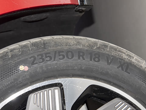 2025�� 750��