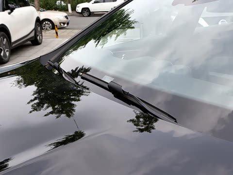 2026�� �Ŀ� C 260 L �˶���