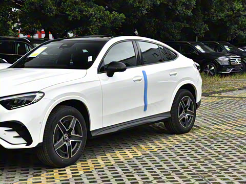 2026�� GLC 260 4MATIC ����SUV