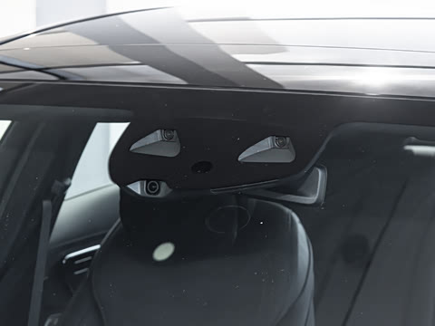 2026�� C 260 L �ҹ�˶���