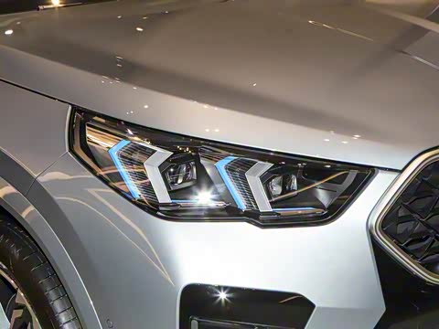 2025�� sDrive25i M�˶���װ