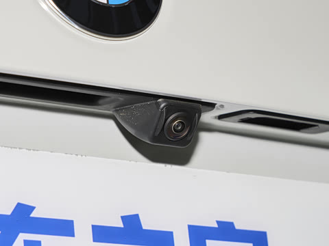 2026�� 225i M�˶���ҹ��װ