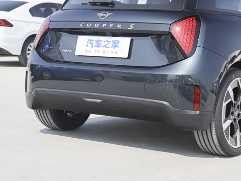 2026�� 463km COOPER SE ������