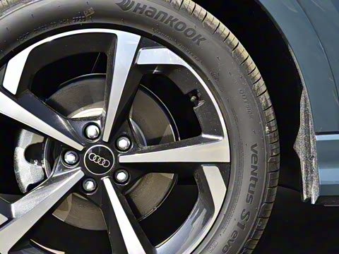 2026�� quattro 45�����ذ� 35TFSI ʱ�ж�����