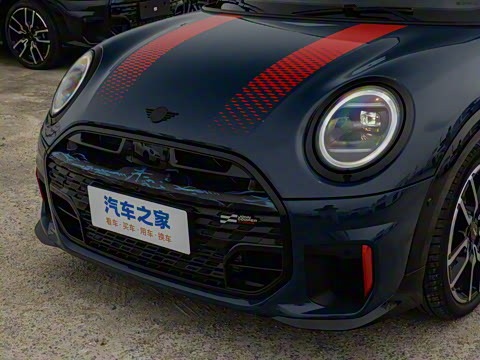 2025�� JOHN COOPER WORKS