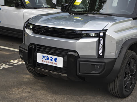 2025�� 215Զ�а�