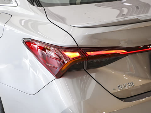 2026�� ˫�� 2.5L XLE����